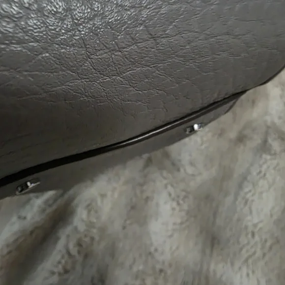 Kate Spade's Pebbled Leather Mulberry Tote/ Crossbody/Shoulder Bag In Grey. - Picture 7 of 16